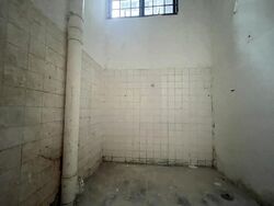 Ang Mo Kio Avenue 8 (D20), Shop House #515221311